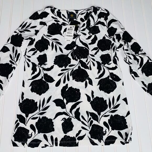 JM Collection Flocked Velvet Jacquard Keyhole 3/4 Sleeve Top Size S NWT - Picture 4 of 10
